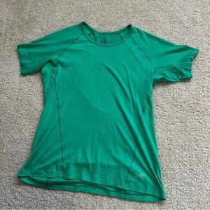 Arc’teryx Active Outdoor Hiking Shirt Green Women’s Size Large Active Hiking